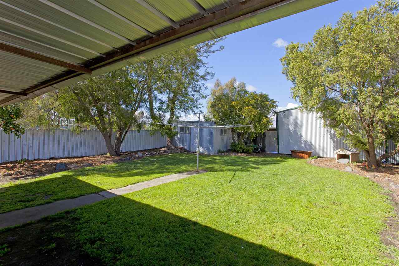 resized-2349823-edit 26 high st chiltern 74.JPG